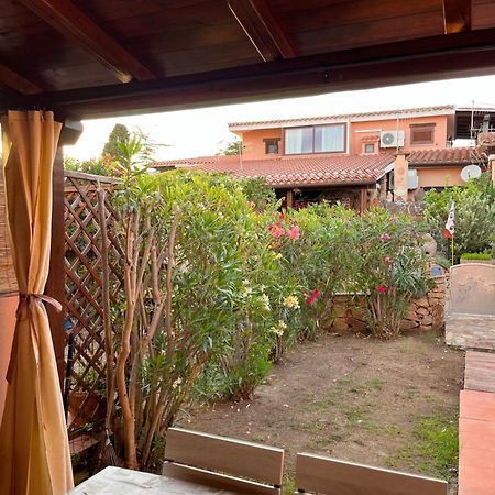Casa Sviluppata Su Due Piani Con Doppia Veranda E Parcheggio Privato San Teodoro  Εξωτερικό φωτογραφία
