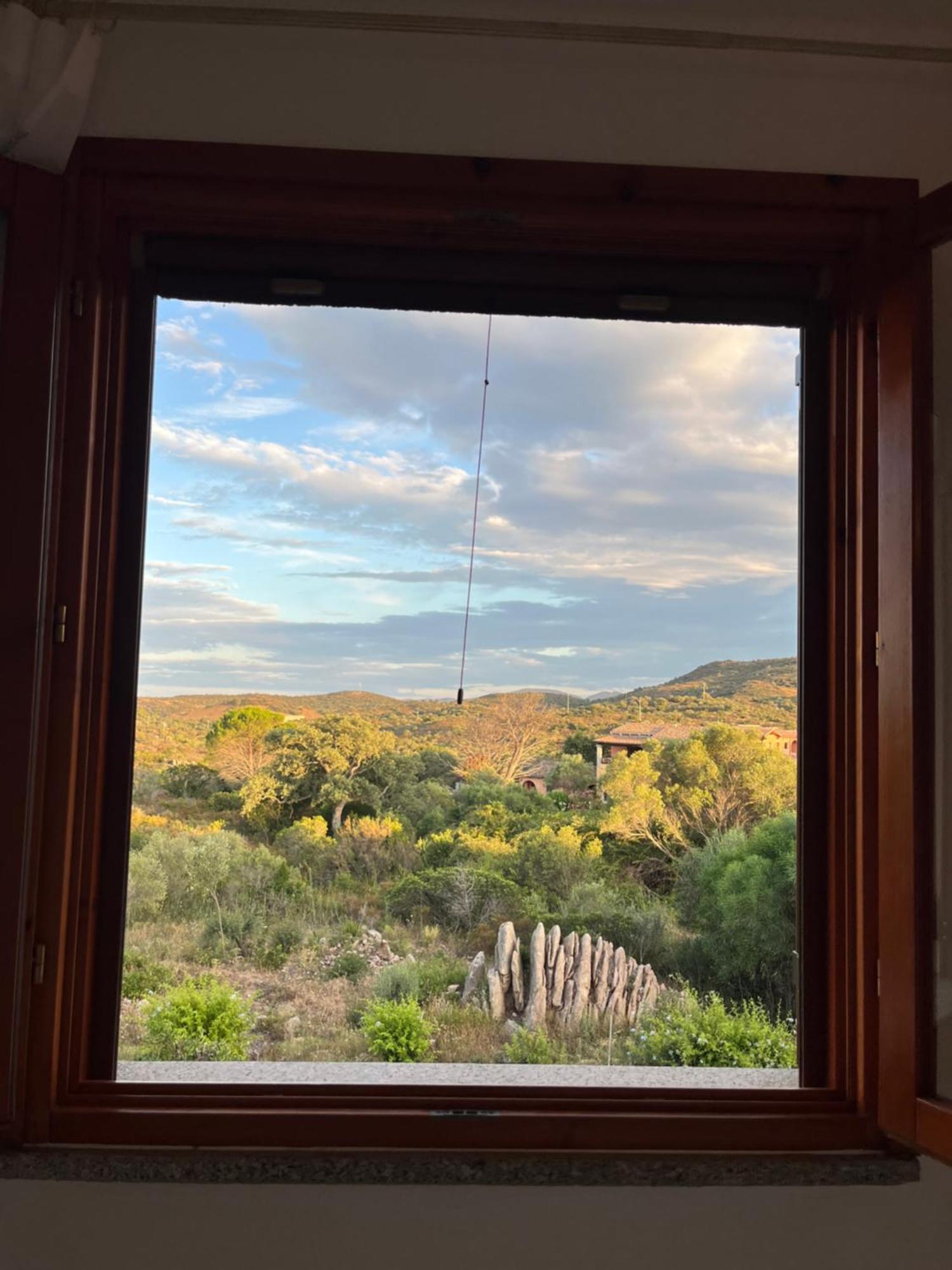 Casa Sviluppata Su Due Piani Con Doppia Veranda E Parcheggio Privato San Teodoro  Εξωτερικό φωτογραφία